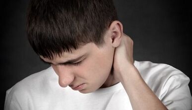 Wie äußert sich eine zervikale Osteochondrose bei Männern